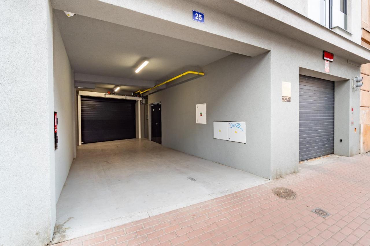 Brand New Studio Apartment # 42 In Brand New Building With Free Parking In The Center Praga Exterior foto